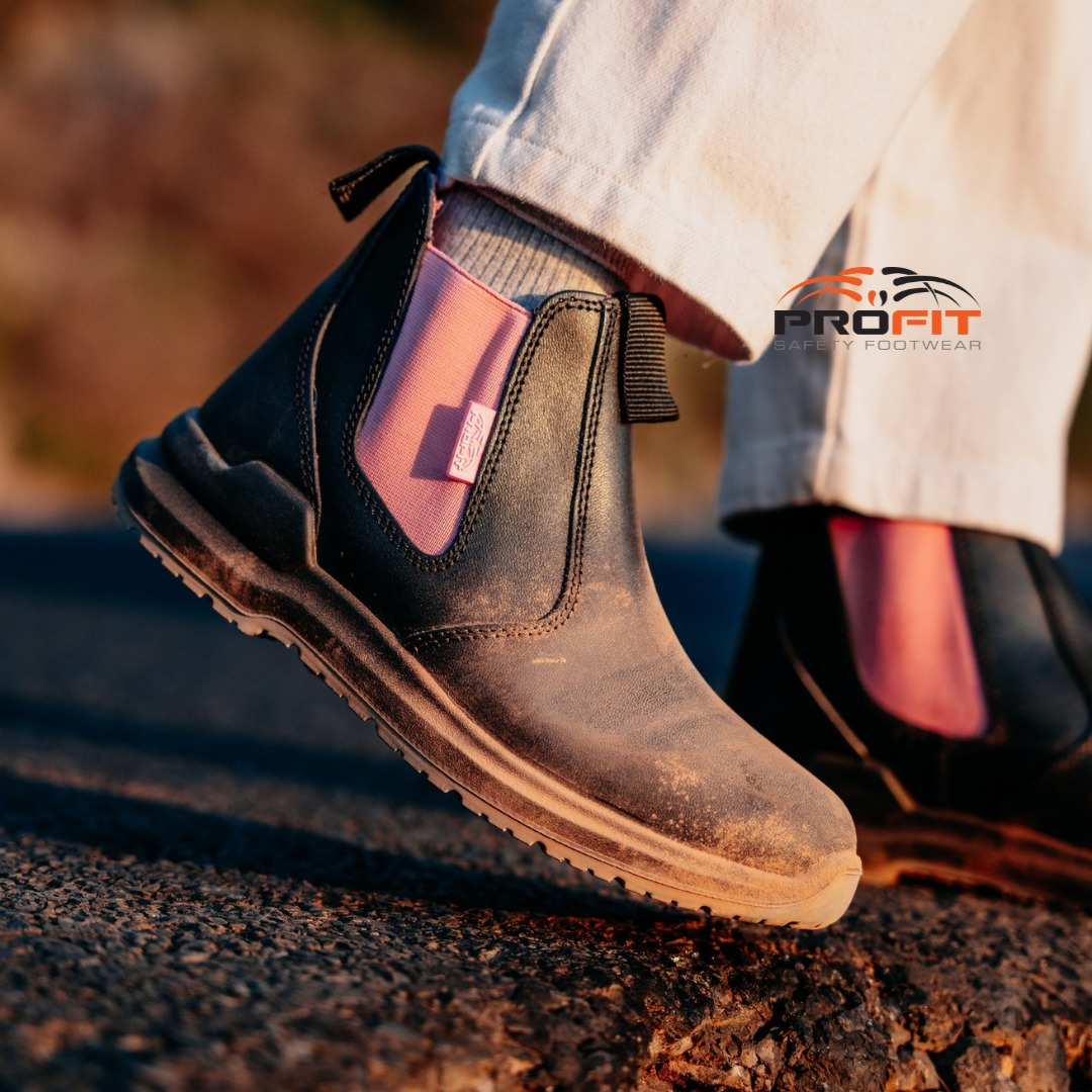 Women’s Lightweight Safety Boots